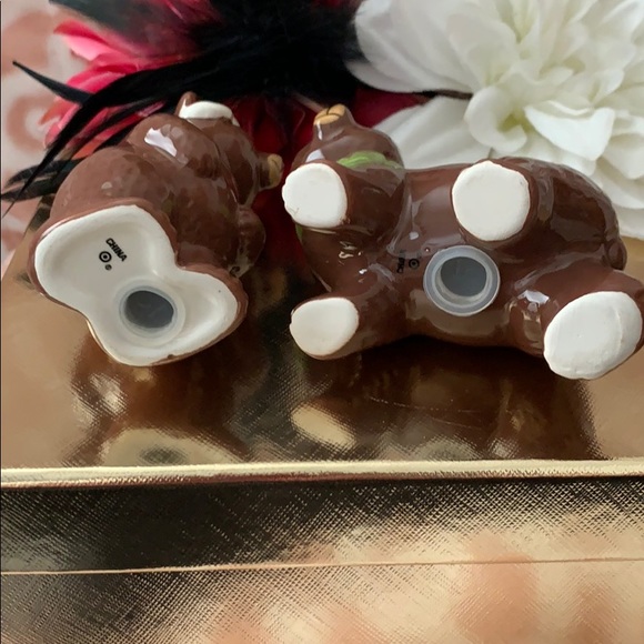 Brown Bear Salt & Pepper Shaker Set - Picture 9 of 10